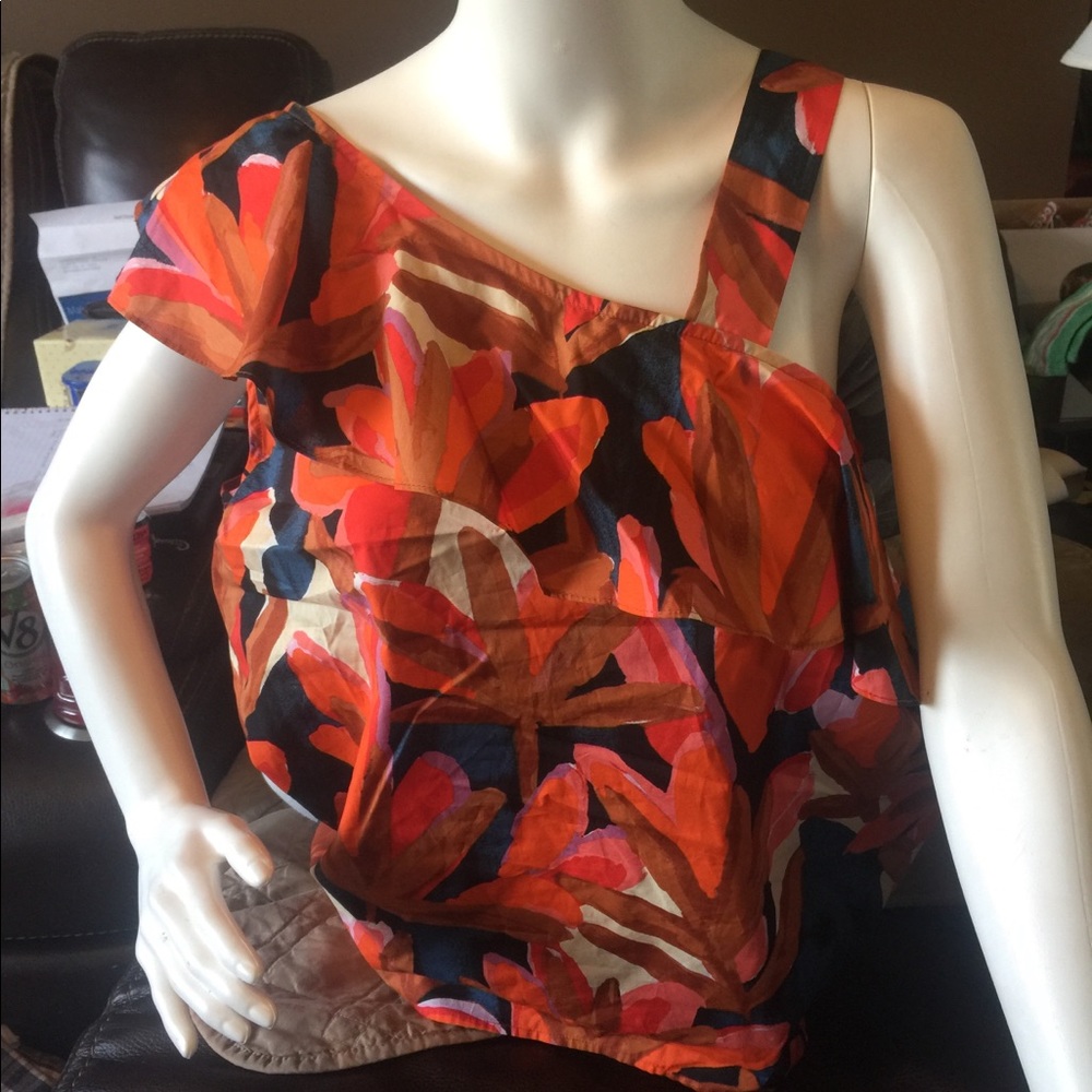 NWT Ladies asymmetrical blouse